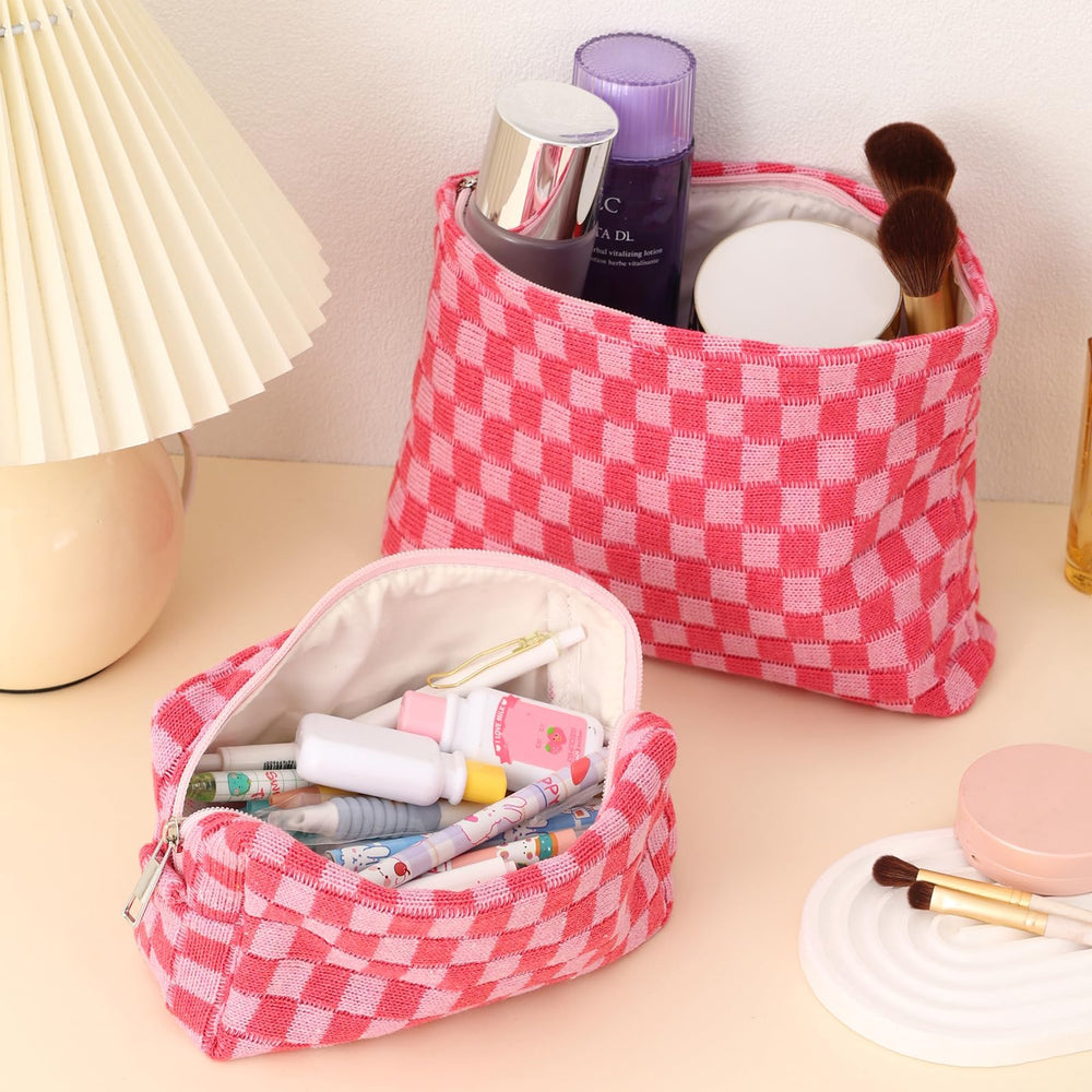 LYDZTION pink checkered bag close-up zipper detail for easy access