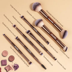 Eye brush collection for base, contour, eyeshadow, and detailing precision