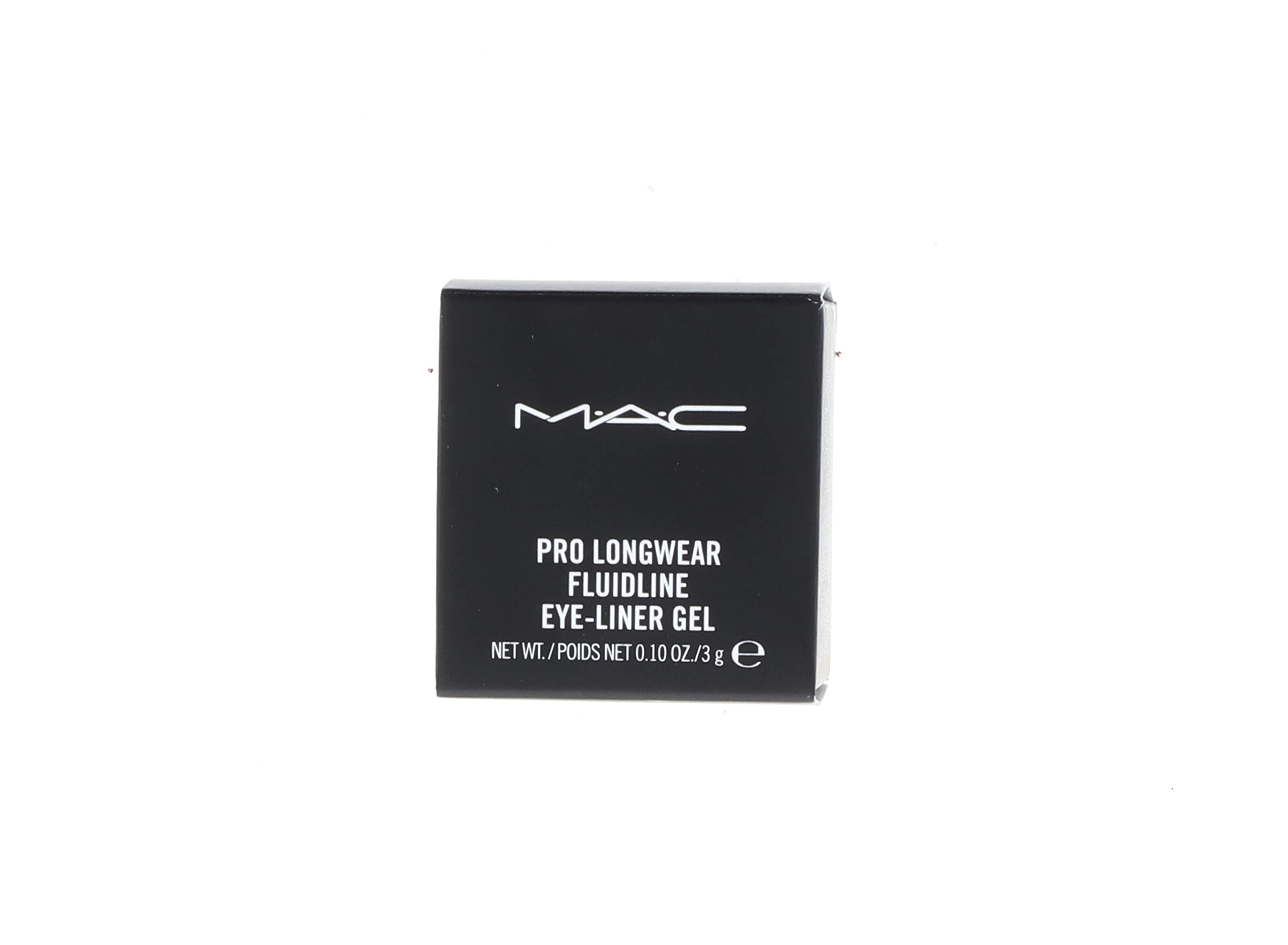 MAC Fluidline Blacktrack long-wear performance on lids stays smudge-free.