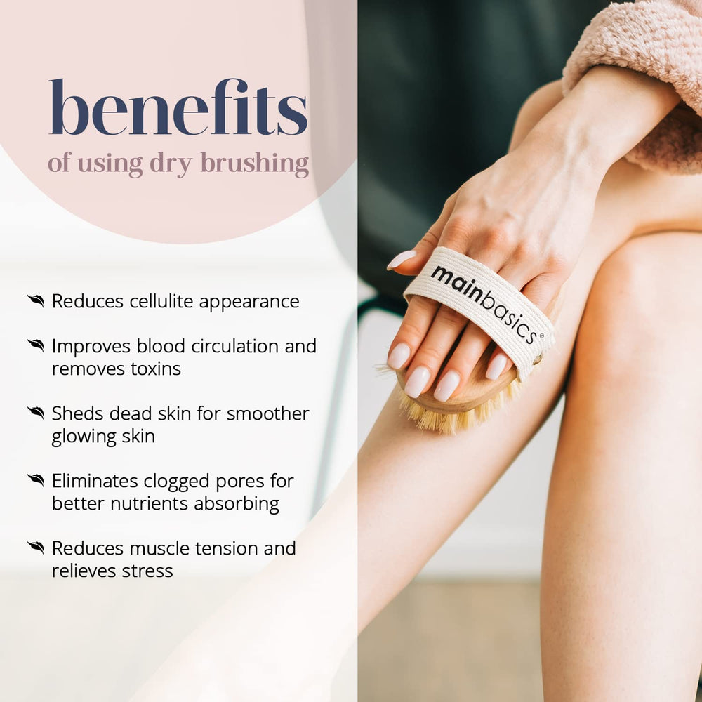 MainBasics Cerdas naturales de jabalí exfolian delicadamente y revelan piel más lisa.