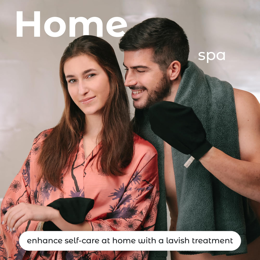 Guante exfoliante MainBasics de secado rápido para almacenamiento práctico.