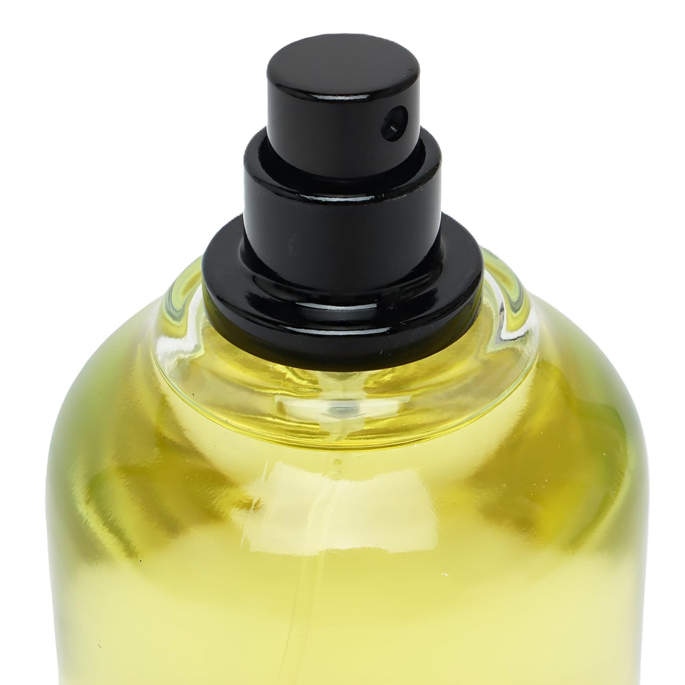Maison Alhambra Jean Lowe Immortel spray action demonstrates easy, targeted application.