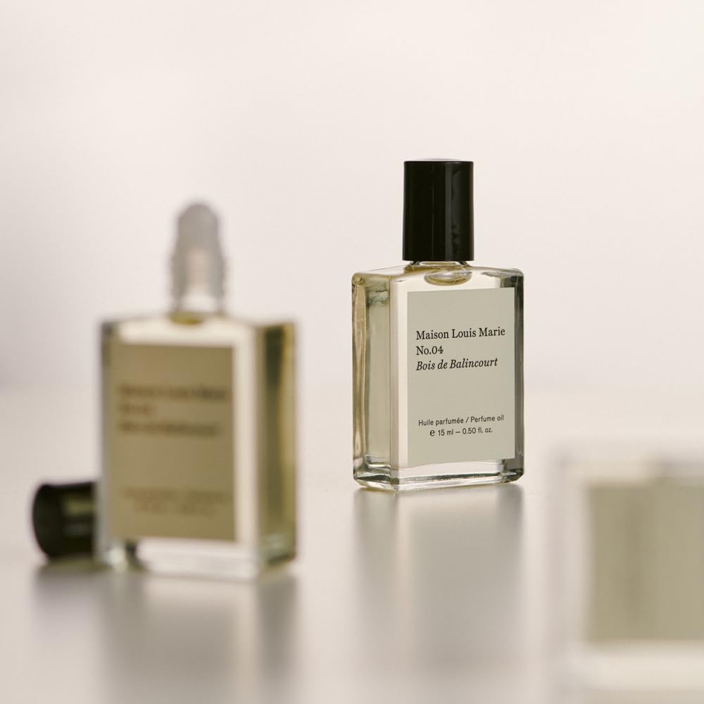 Maison Louis Marie No.04 Bois de Balincourt wooden roller profile suitable for gentle fragrance release.