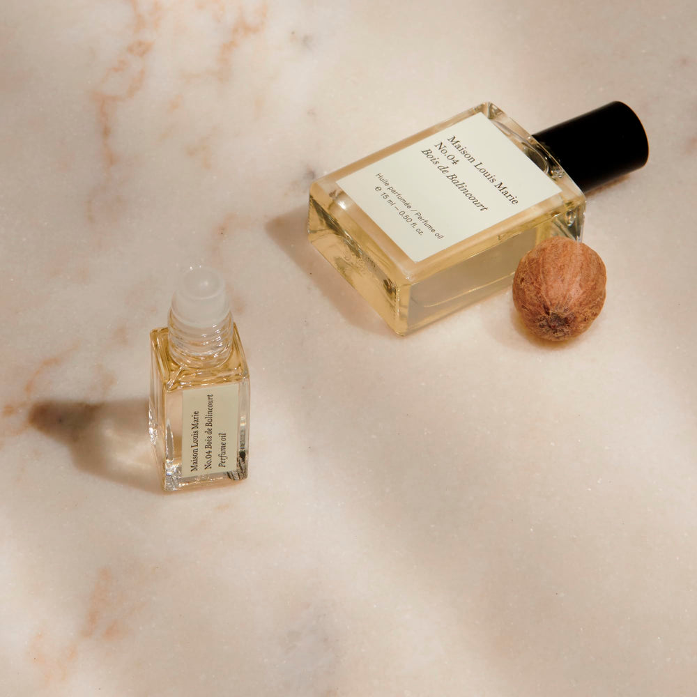 Maison Louis Marie: notas de sándalo y vetiver, roll-on para estirar la fragancia.