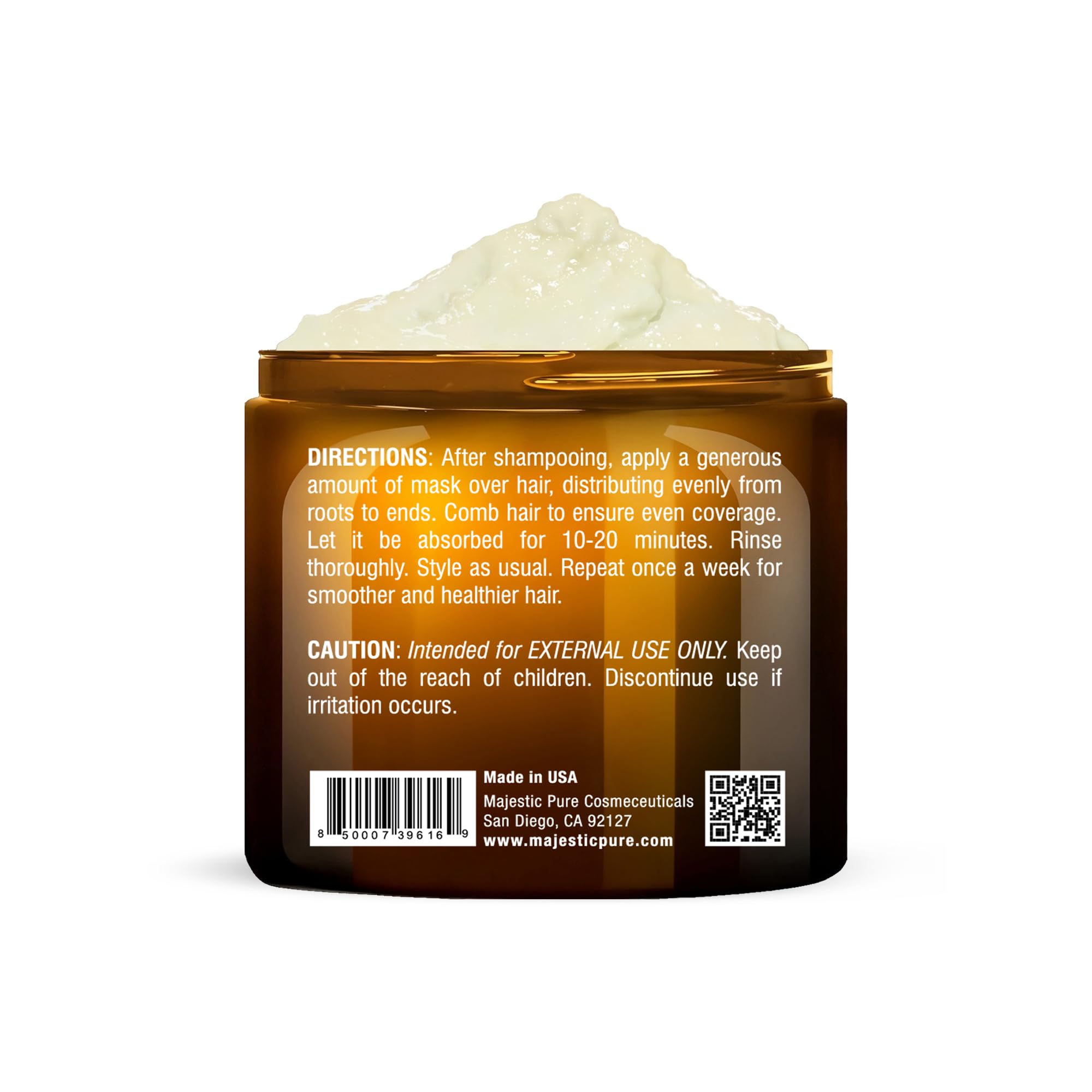 Aplicación suave de Majestic Pure para distribuir la mascarilla en el cabello.