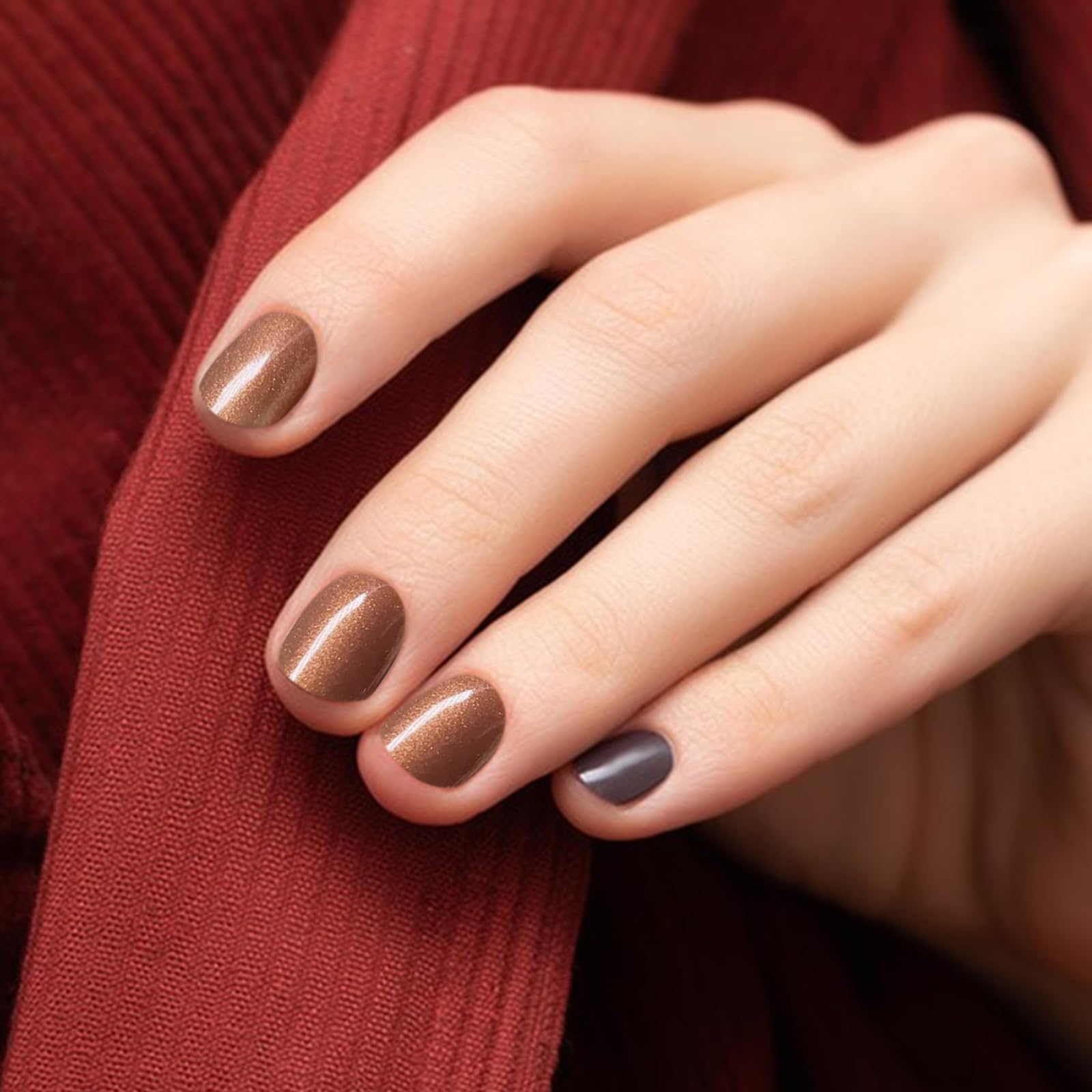 Toque ocre de Major Dijit para estilo moderno y duradero.