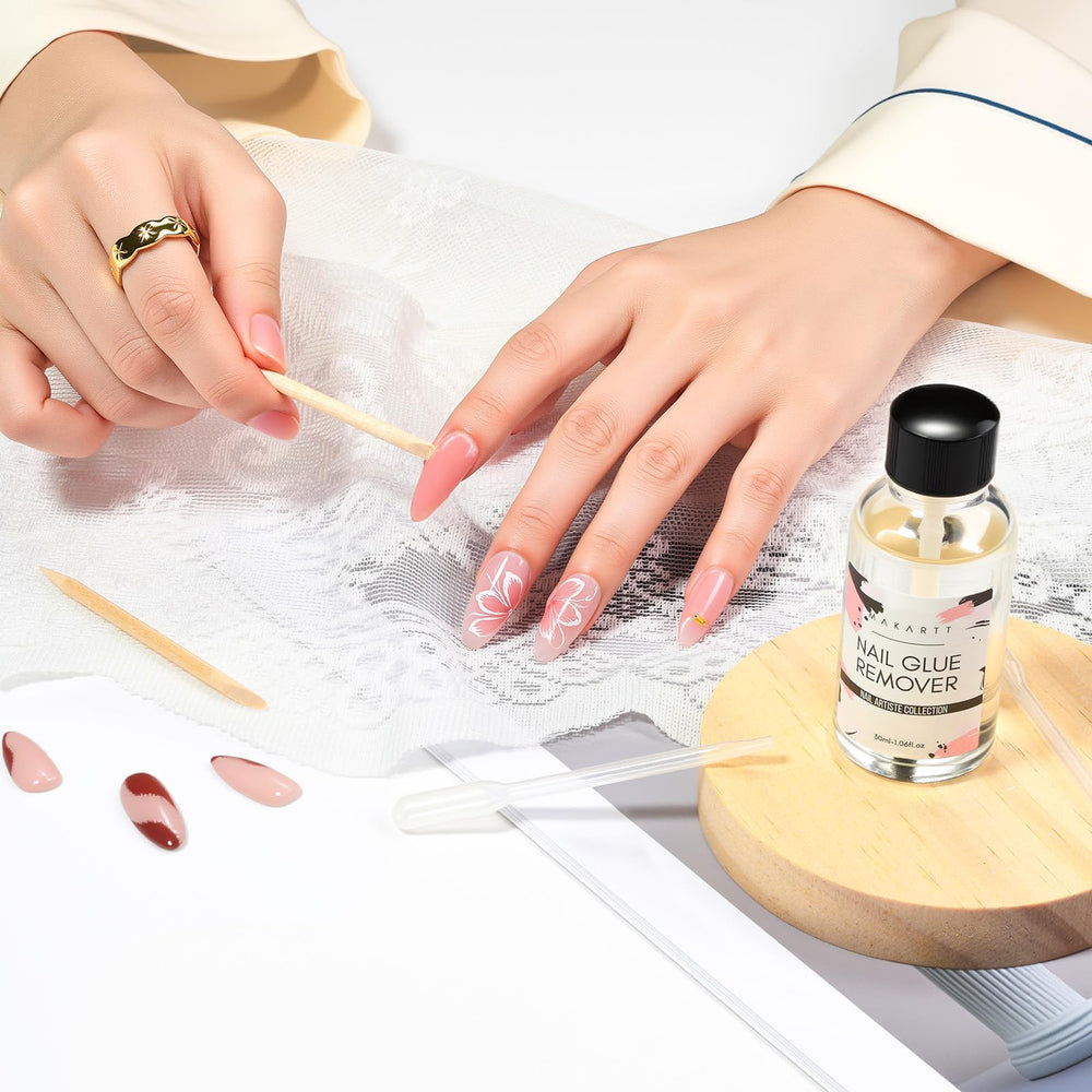 Makartt resultado final, uñas limpias listas para nuevos diseños.