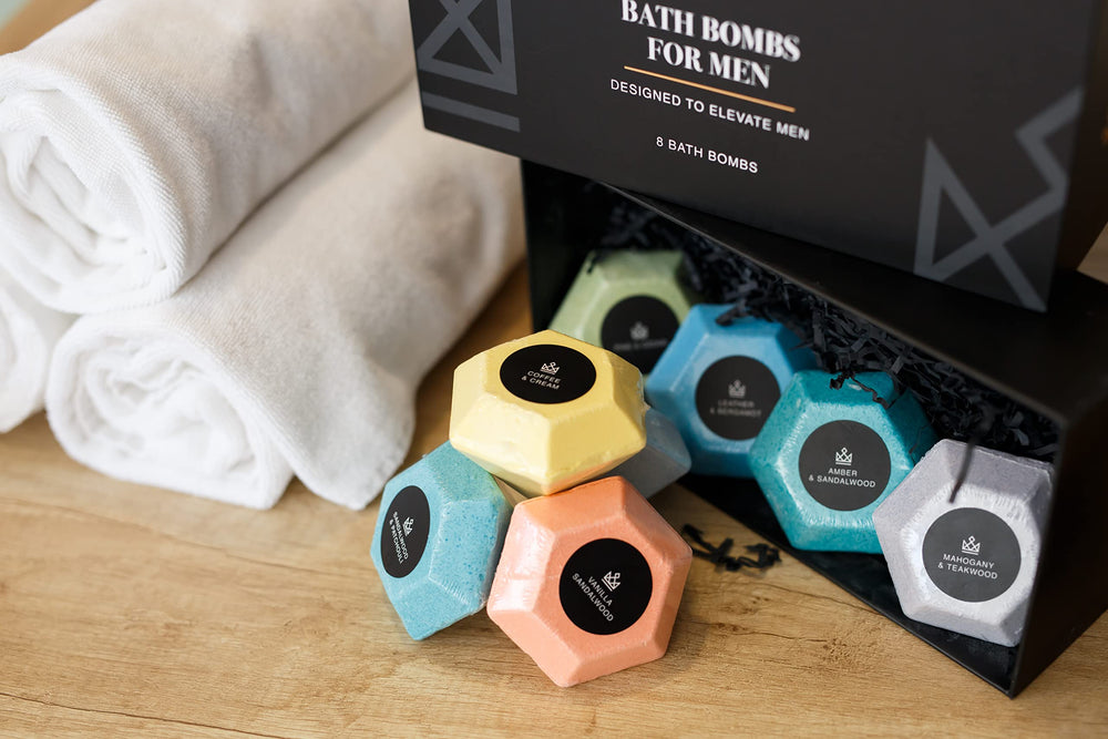 MAKE LIFE EXCLUSIVE bath bombs for men display image, premium experience with natural ingredients.