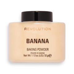Polvo suelto Banana de Makeup Revolution para un acabado luminoso y uniforme.