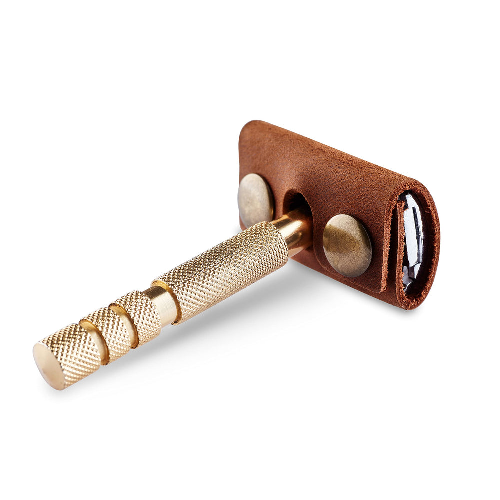 MAKYN travel leather razor case in cognac keeps razor secure during journeys