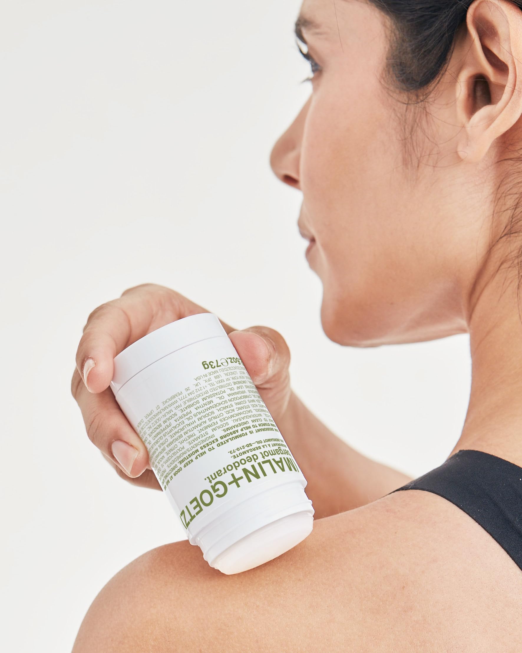 Ingredientes clave bergamota y enzimas en MALIN+GOETZ Bergamot.