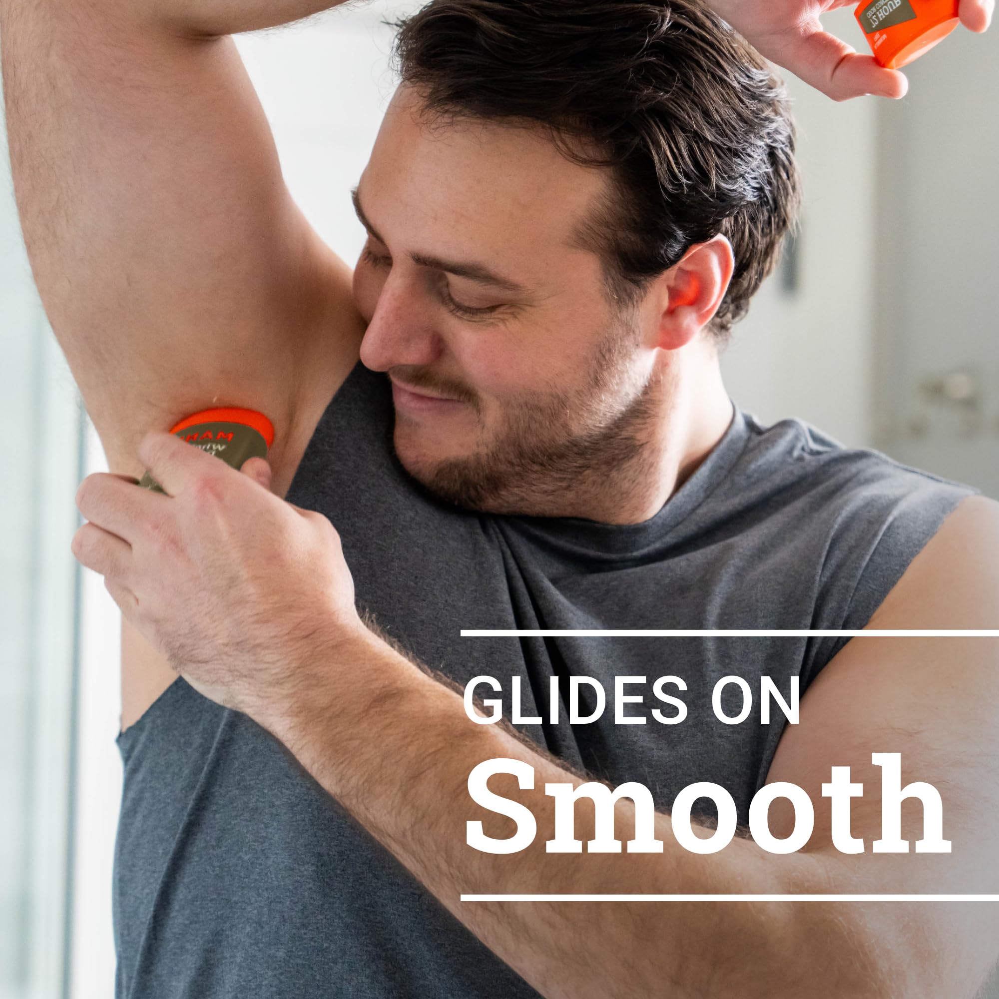 Mando Invisible Cream rub image suggests smooth application for any nook and cranny.