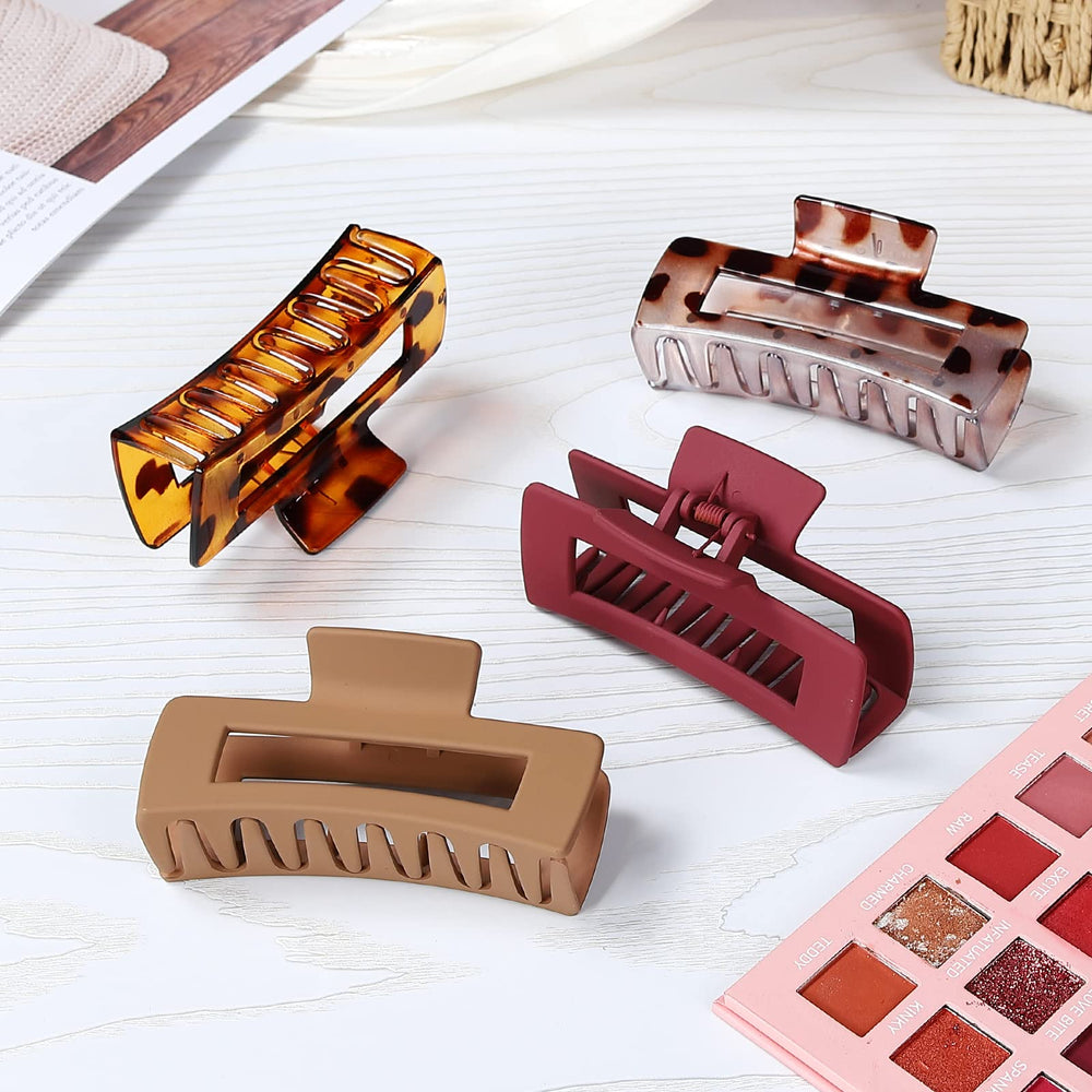 Mandydov blue clip coordinates with casual or athletic outfits