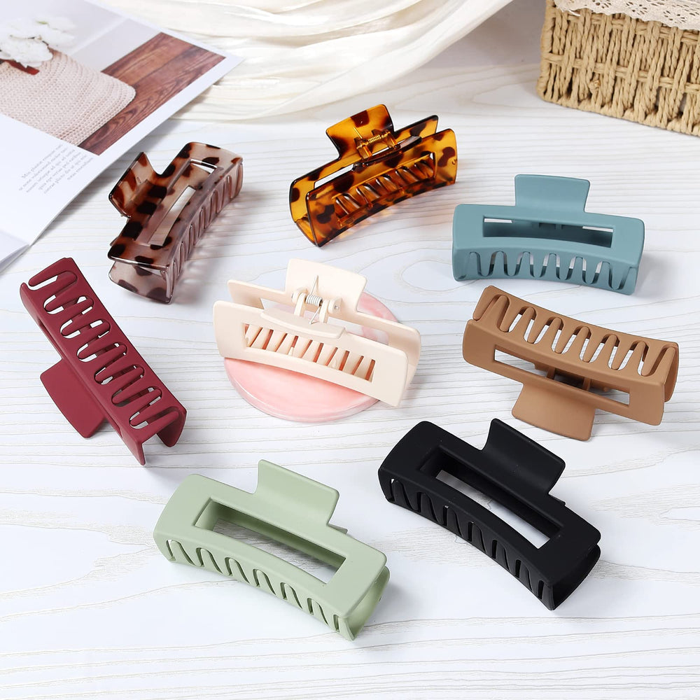 Mandydov light-green clip adds playful touch while securing hair
