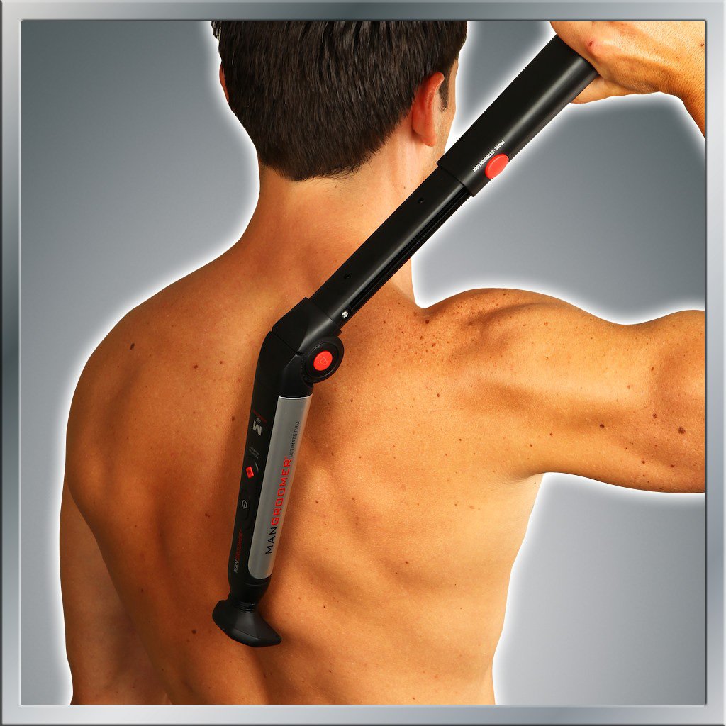 MANGROOMER Ultimate Pro back shaver extension lock for steady positioning during grooming.