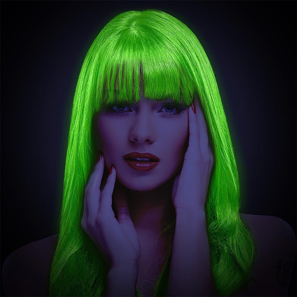 MANIC PANIC Electric Lizard swatch on pre-lightened hair demonstrates long-lasting color.