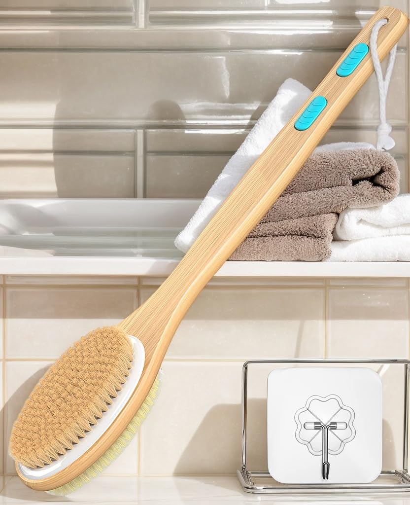 ManLinKei ergonomic grip handle provides secure, comfortable handling during showers.
