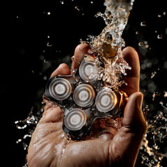 FlexAdjust technology helping blades stay in contact with the scalp for even grazing.