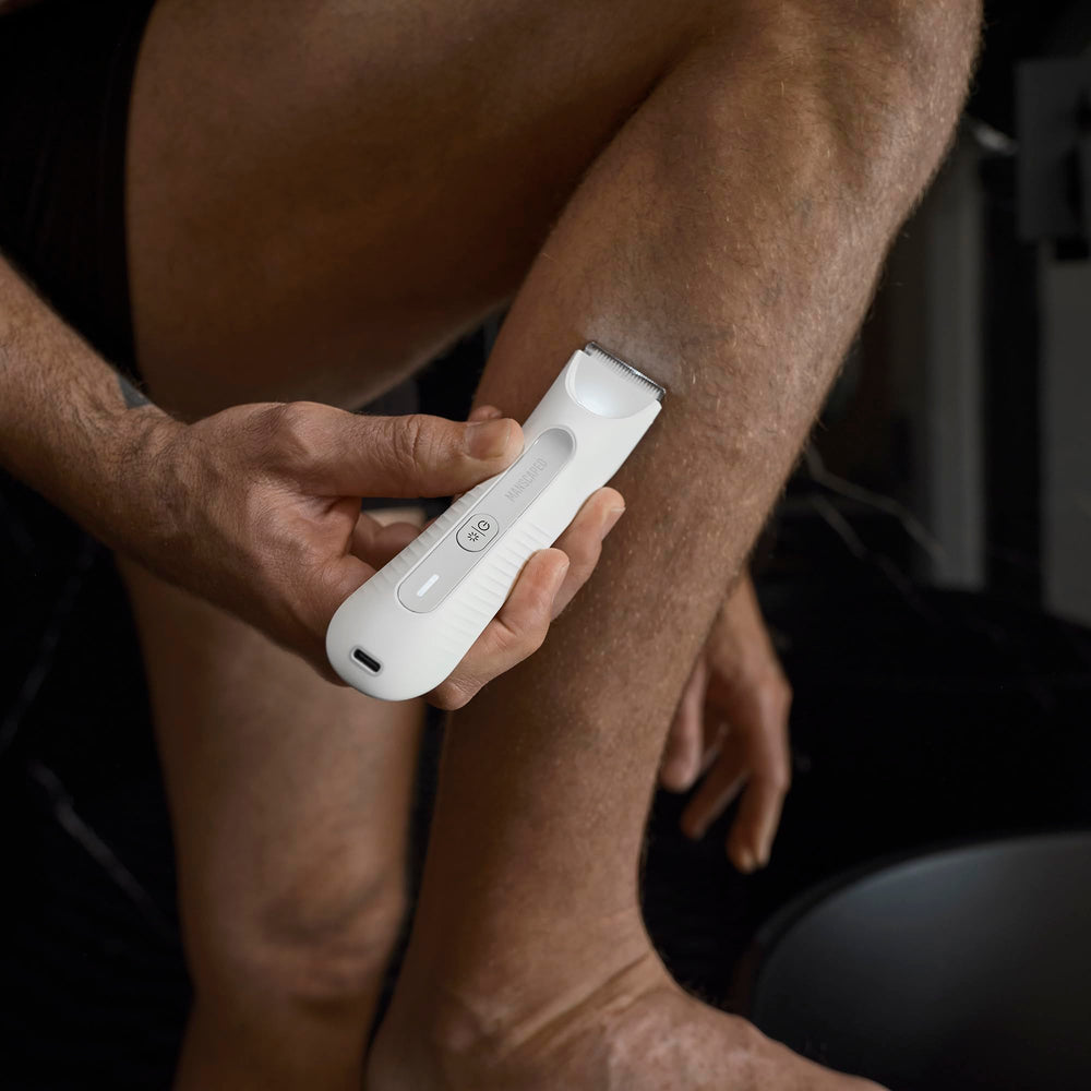 Grooming versatility for groin, body, and bikini areas with an intelligent design.