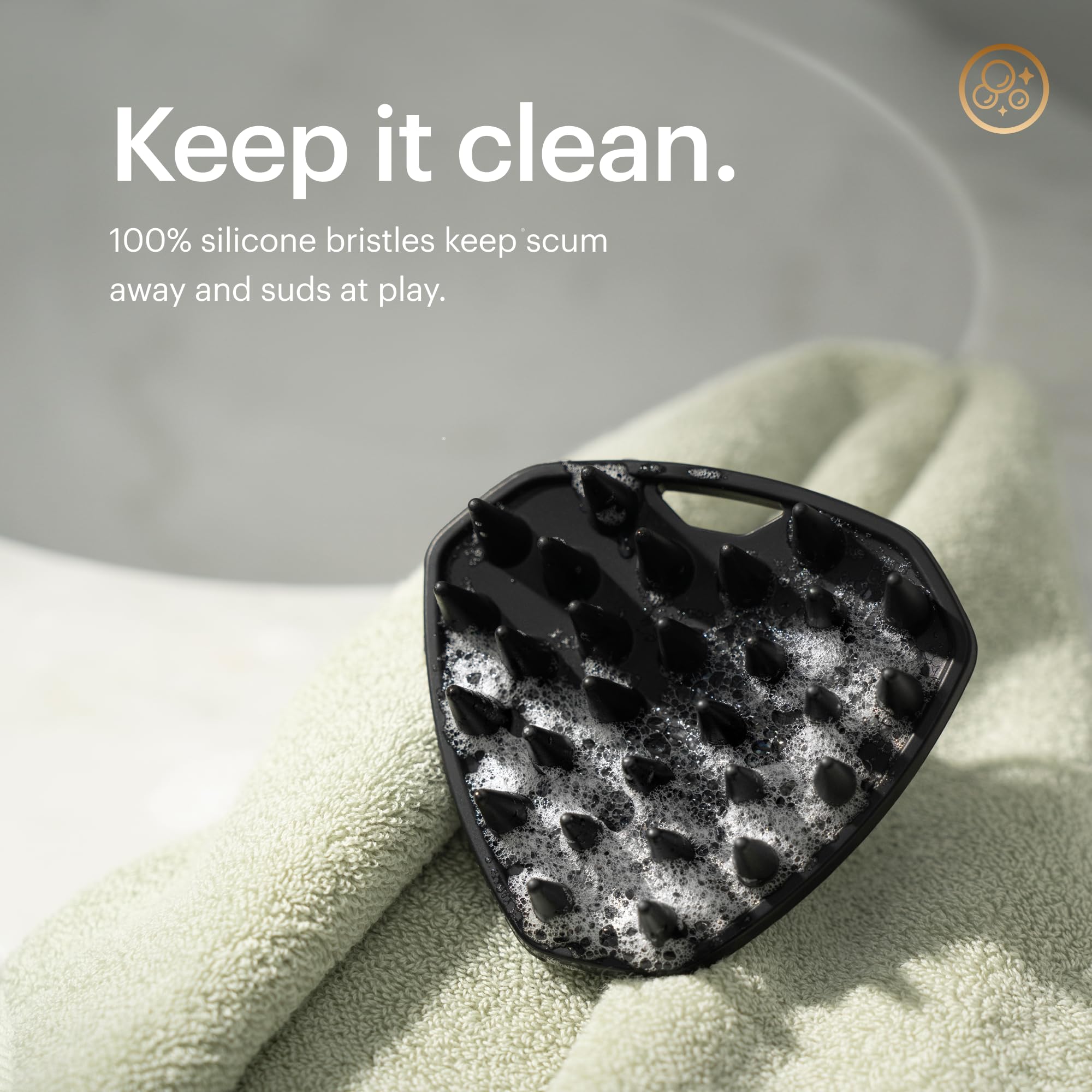 MANSCAPED Scalp Buffer in shower use promotes thorough cleansing.