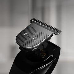 MANSCAPED SkinSafe 41mm T-Blade offers smooth cuts on thick facial hair.
