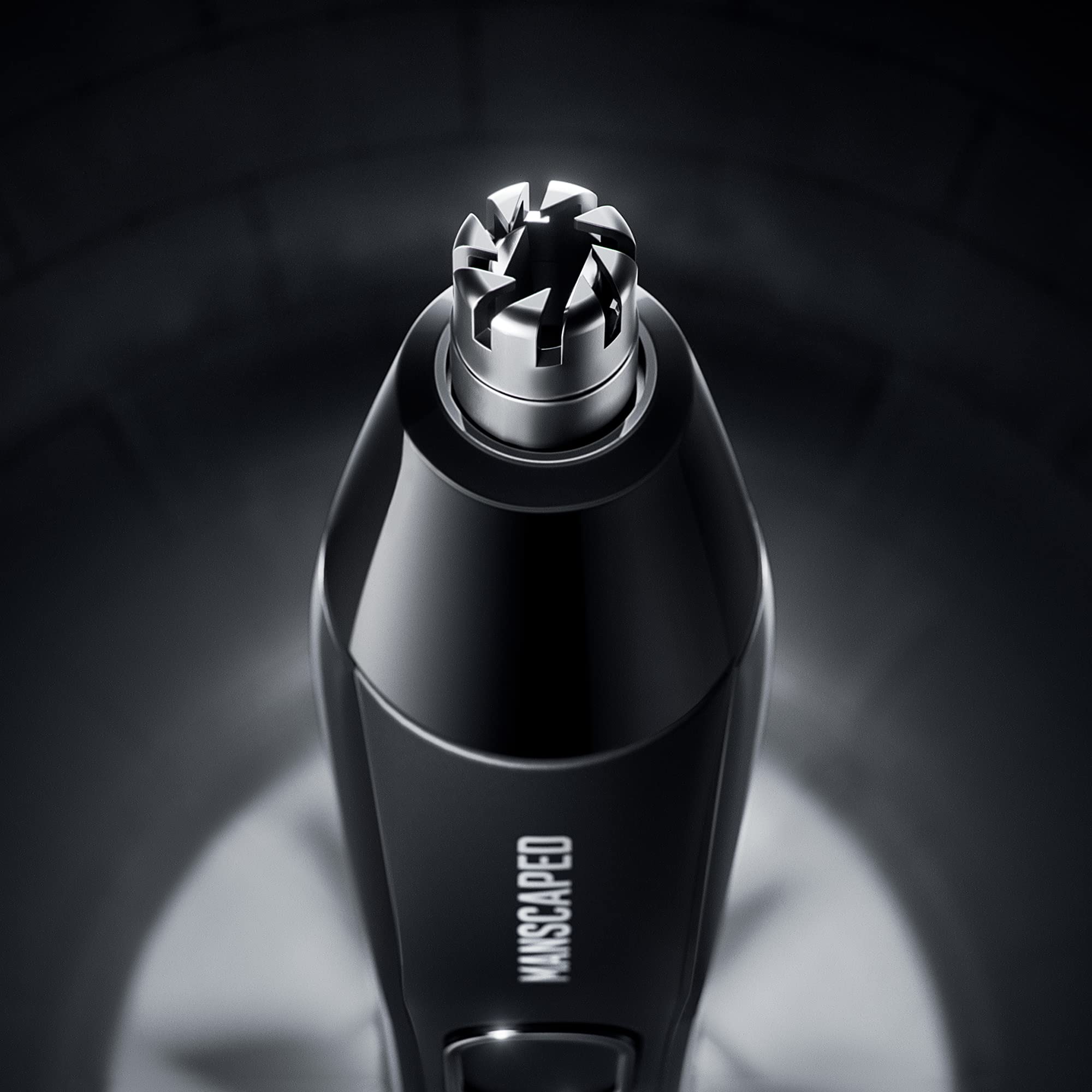 Twist-on replacement blade for quick, tool-free changes.