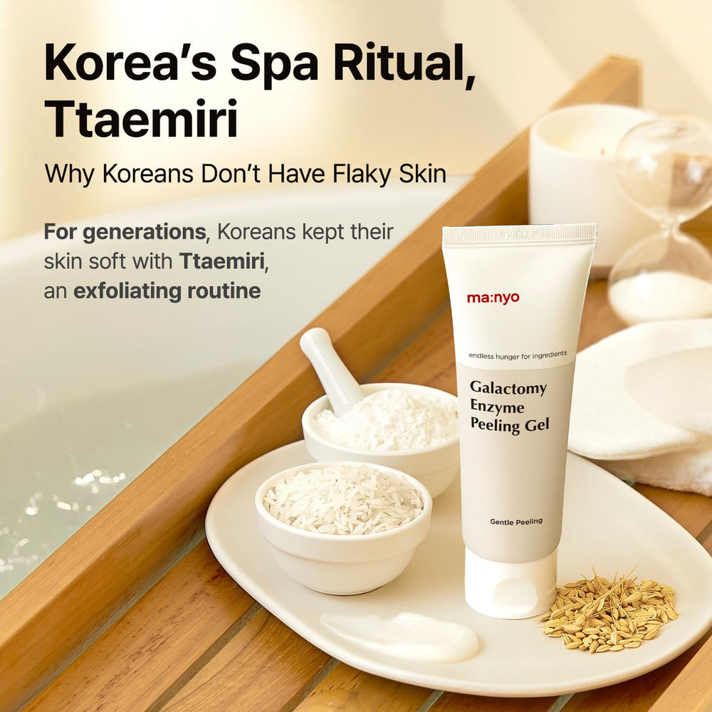 Manyo Galactomy Enzyme Peeling Gel, aplicación en manos, masaje circular para exfoliar suavemente