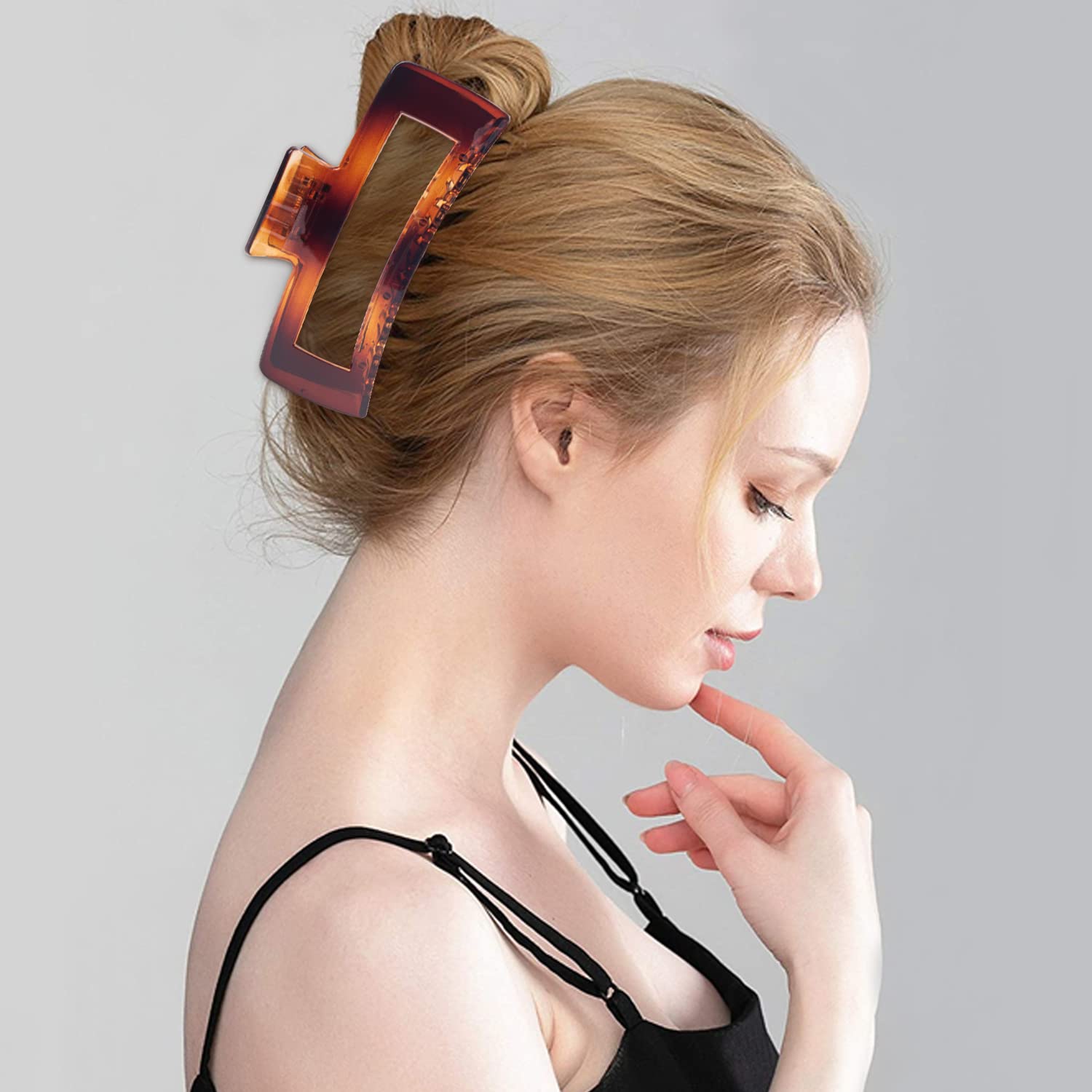 Pinza MAORULU en colores variados para combinar con cualquier look.