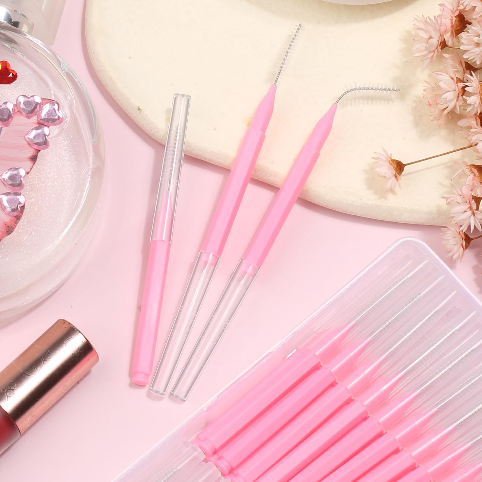 MAPVOLUT pink travel brow and lash brushes make a thoughtful gift.