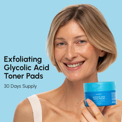 Close-up of MARÉE pads texture for gentle exfoliation