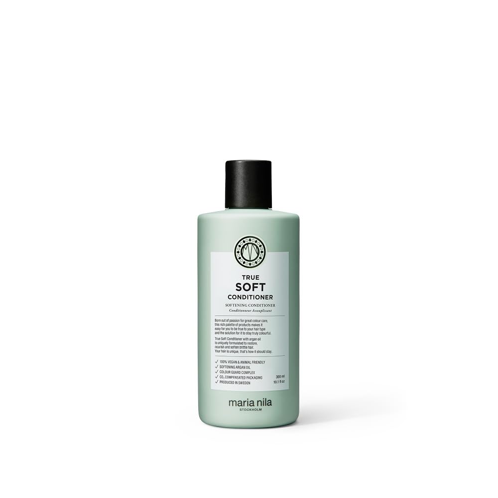 Maria Nila True Soft conditioner bottle highlighting vegan, sulfate-free formula for dry hair.