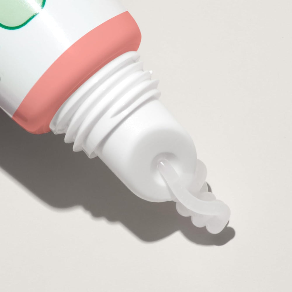Manteca de cacao y aceite de coco nutren los labios con Mario Badescu Rosa.