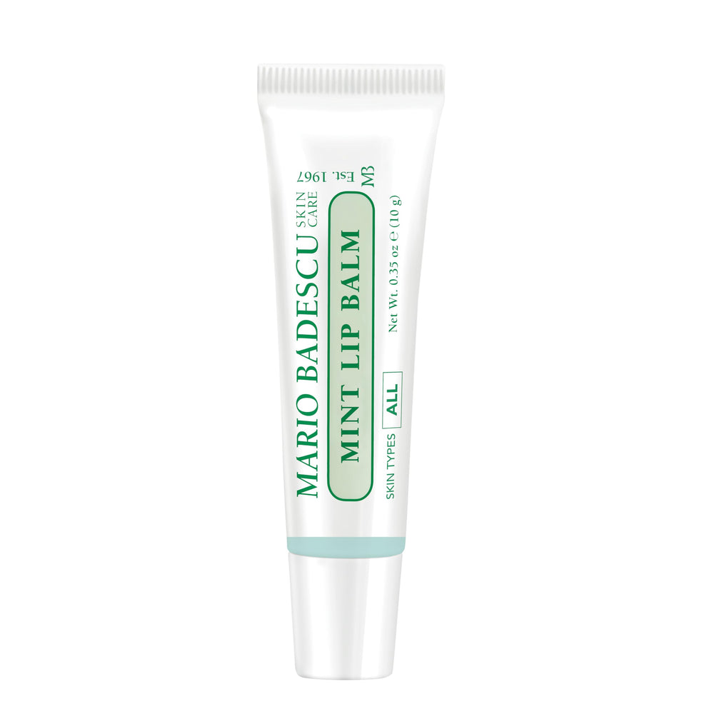 Bálsamo labial de Menta de Mario Badescu, envase portátil para retoques diarios.