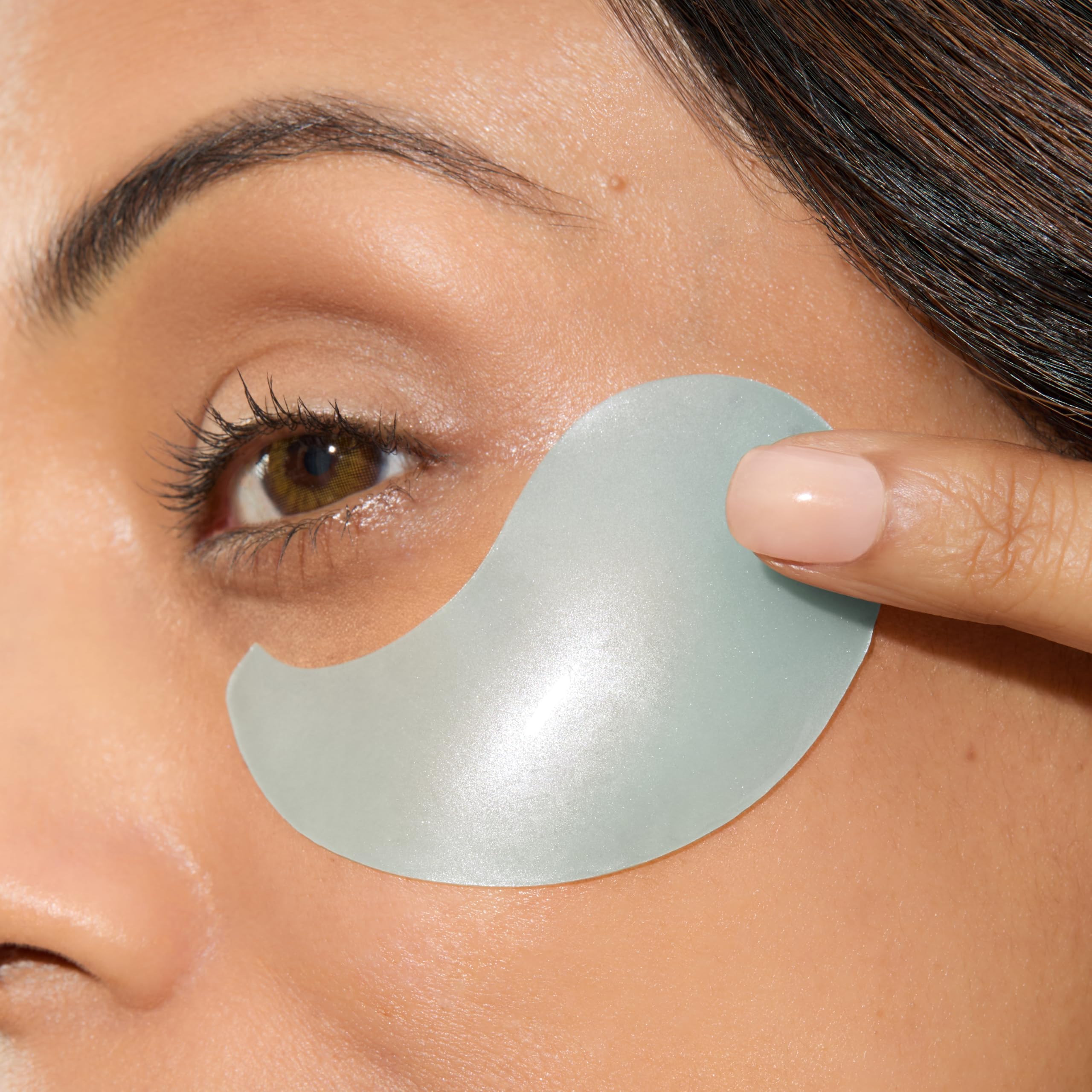 Mario Badescu hydrogel patches ingredients highlight hyaluronic acid.