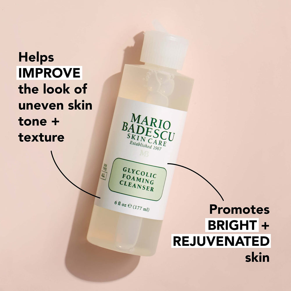 Mario Badescu Glycolic Foaming Cleanser: aplicación suave que se siente fresca y confortable.