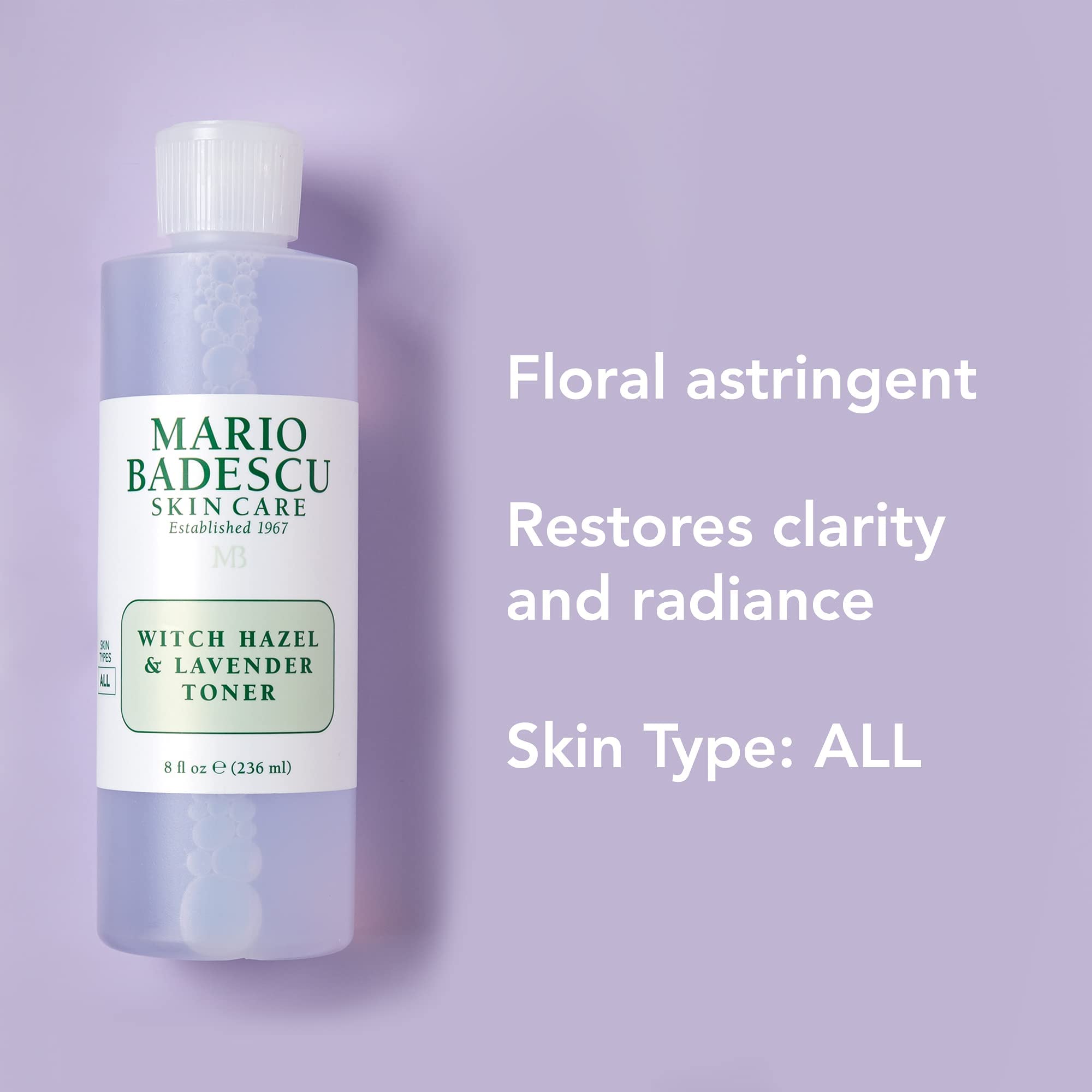 Aplicación suave con almohadilla del tónico Mario Badescu, refrescante.