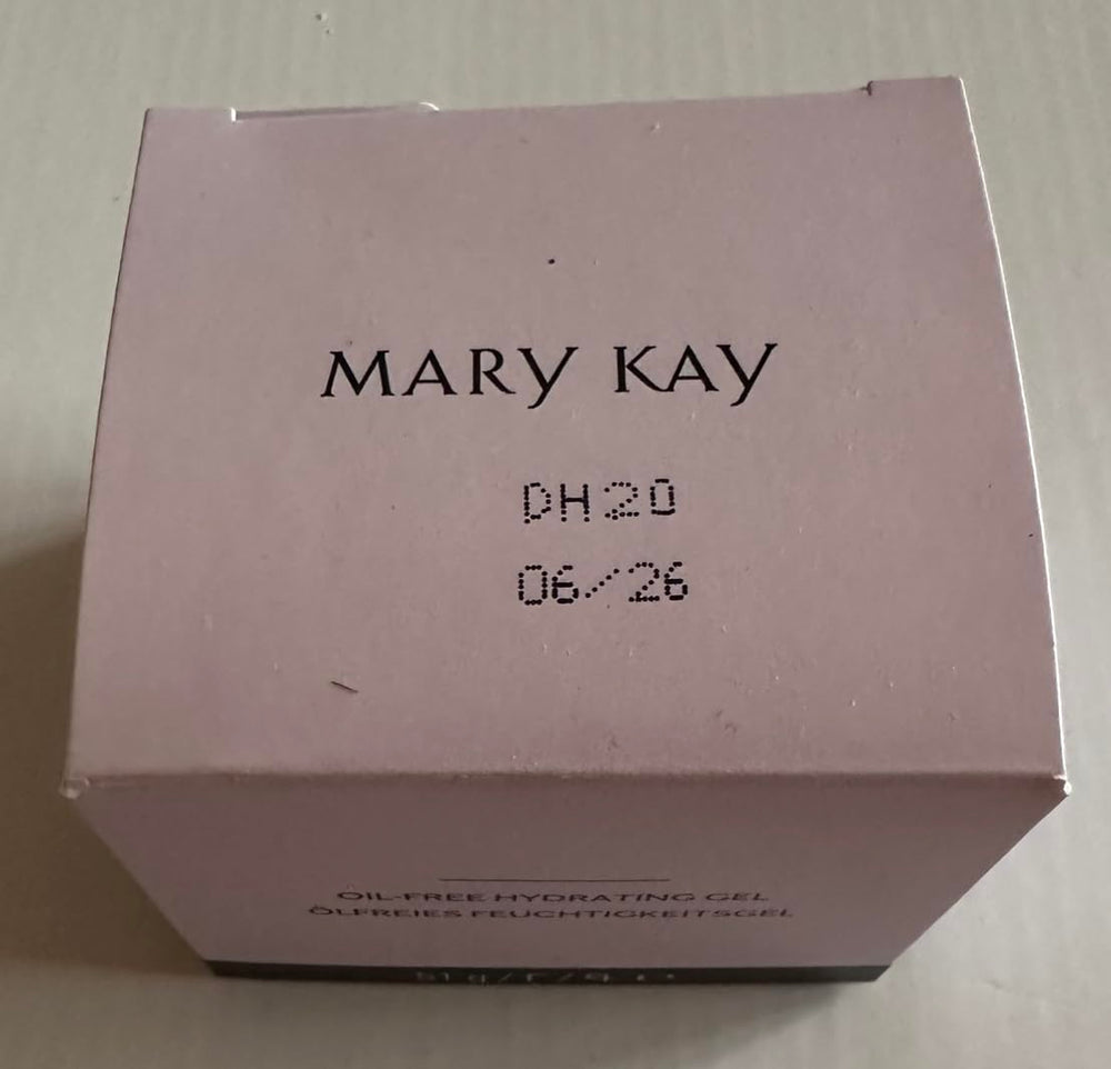 Mary Kay Oil-Free Hydrating Gel in daily routine scene, prep for makeup wear.