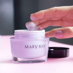 Mary Kay Oil-Free Hydrating Gel packaging box, ready for gifting or personal renewal.