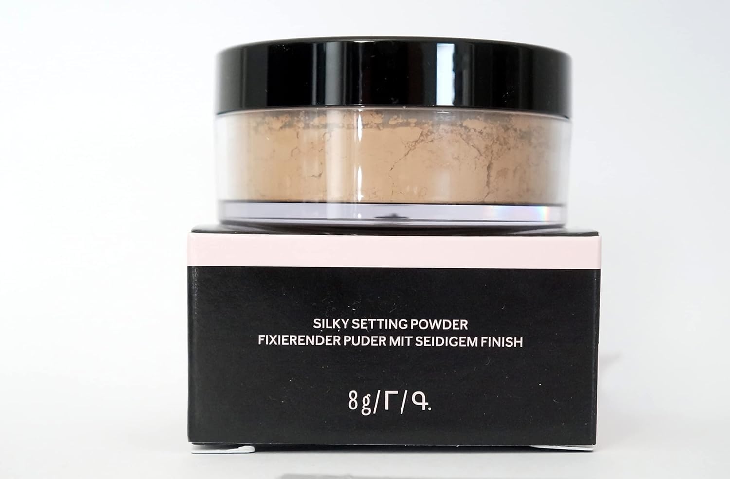 Mary Kay Polvo Seda aplicación con brocha para un efecto uniforme