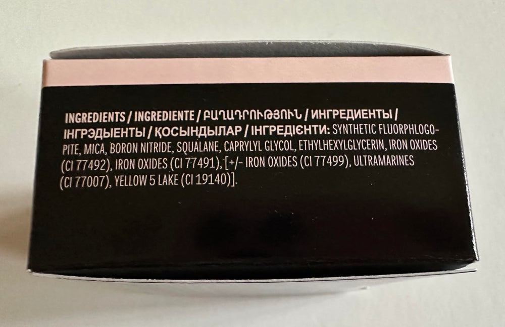 Mary Kay Polvo Seda empaque compacto ideal para retoques rápidos
