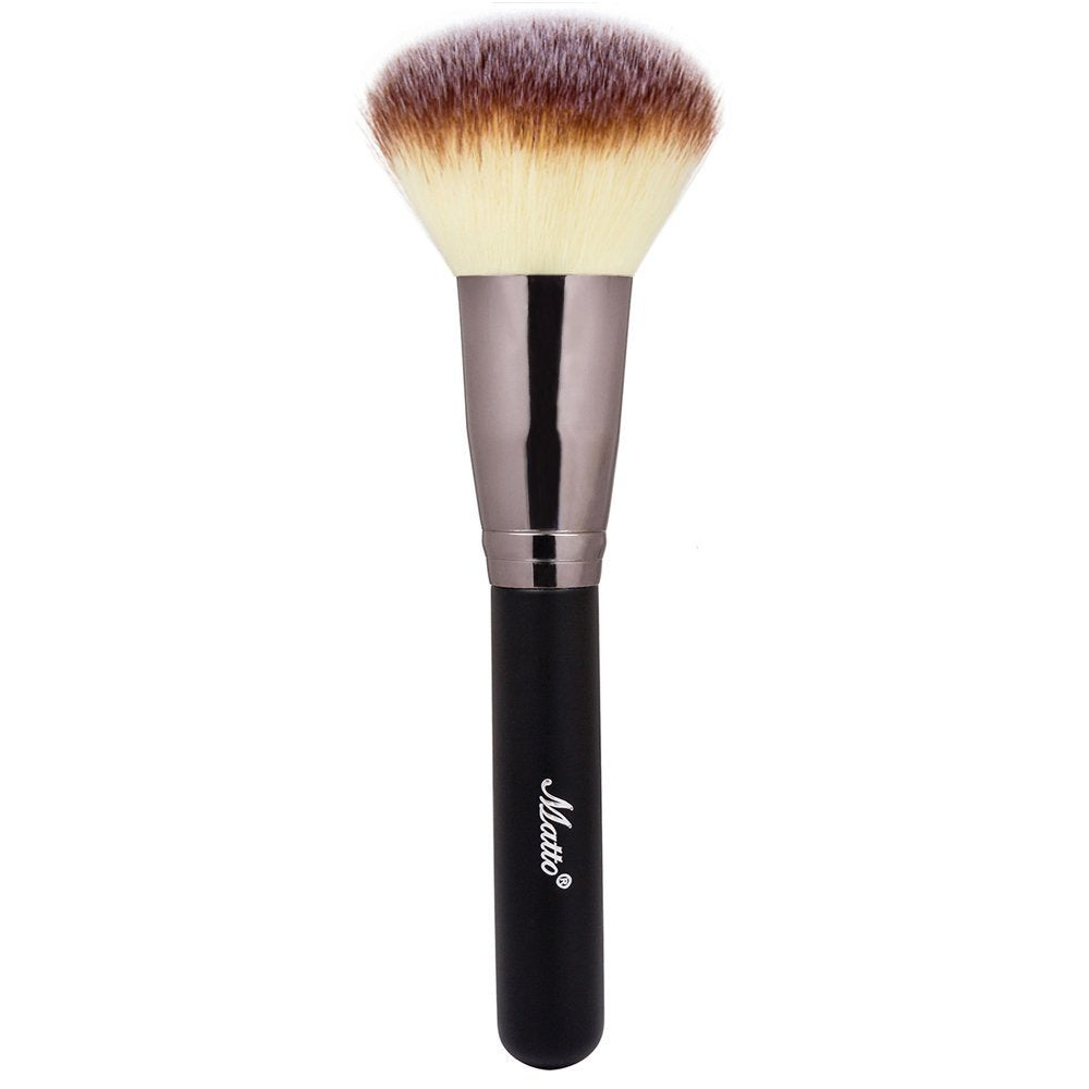 Matto Powder Mineral Brush head for even powder application and full coverage.