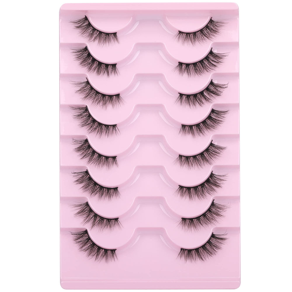 Mavphnee Half Lashes cat-eye closeup pack for natural daily enhancement.