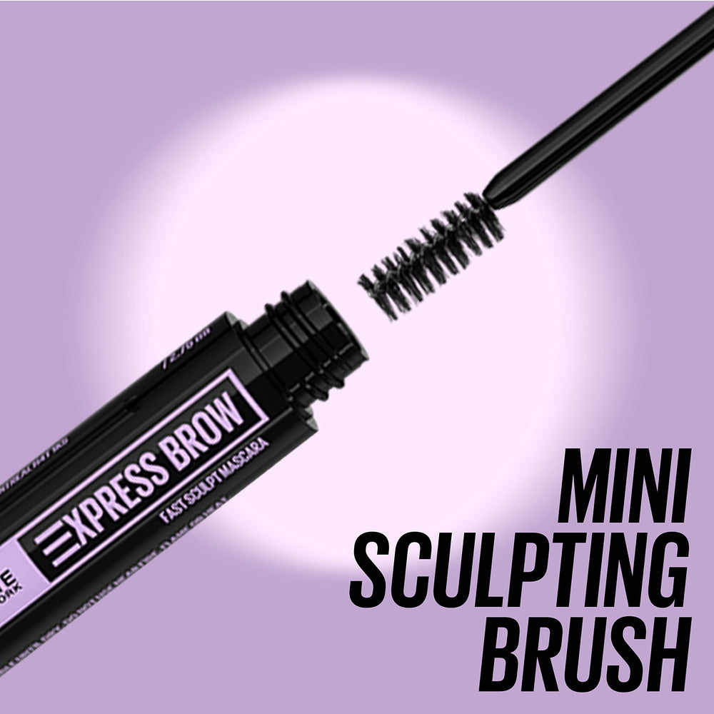 Maybelline Brow Fast Sculpt ofrece cejas definidas y arreglo rápido.