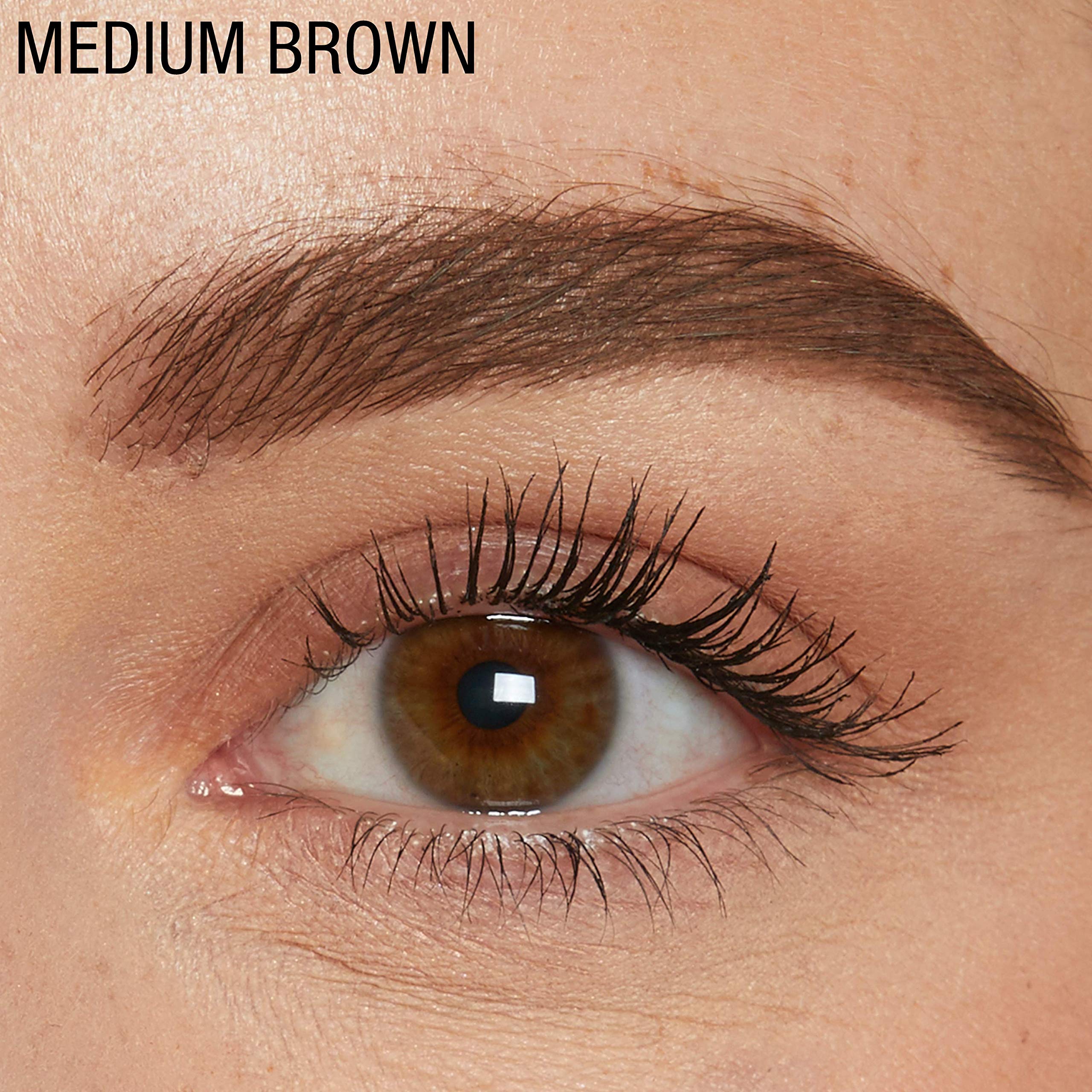 Maybelline: cobertura progresiva para cejas naturales.