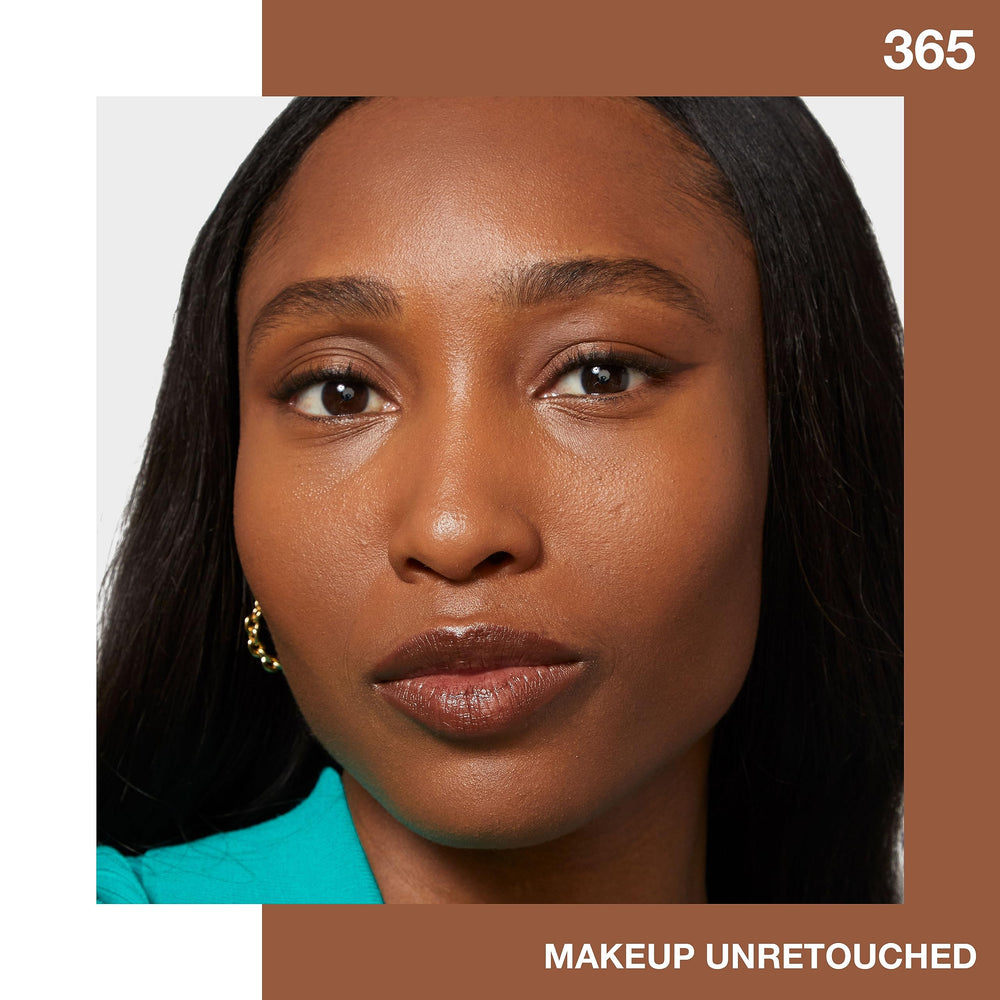 Foundation bottle with applicator ready for precise, even coverage.