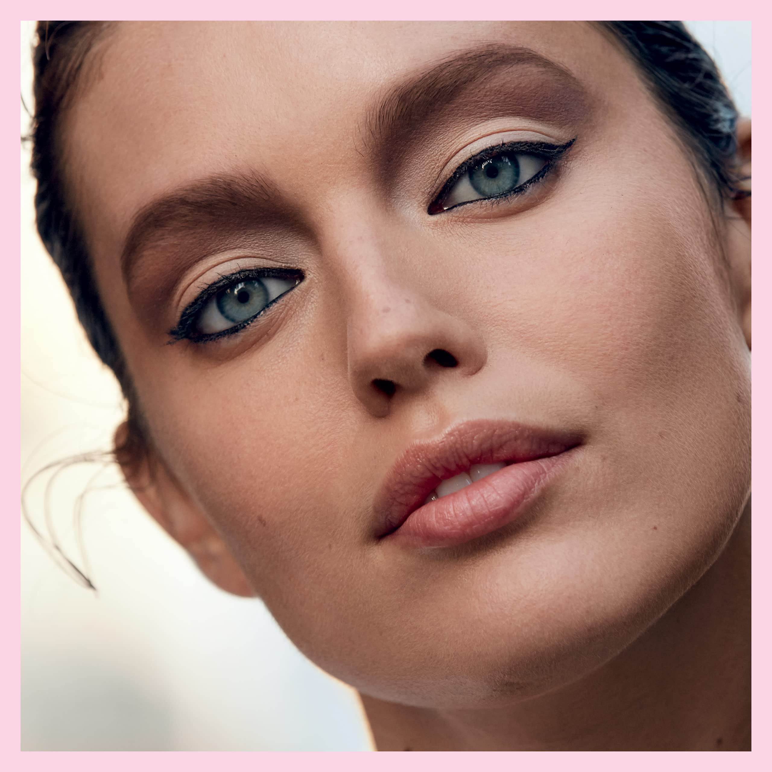 Maybelline Hyper Easy Liquid Pen, envase de 0,018 onzas líquidas.