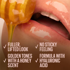 Maybelline Lifter Gloss Maple high-shine finish highlights lips with a glossy glow.