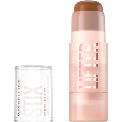 Maybelline Lifter Stix cubre con cobertura cremosa para un acabado natural.