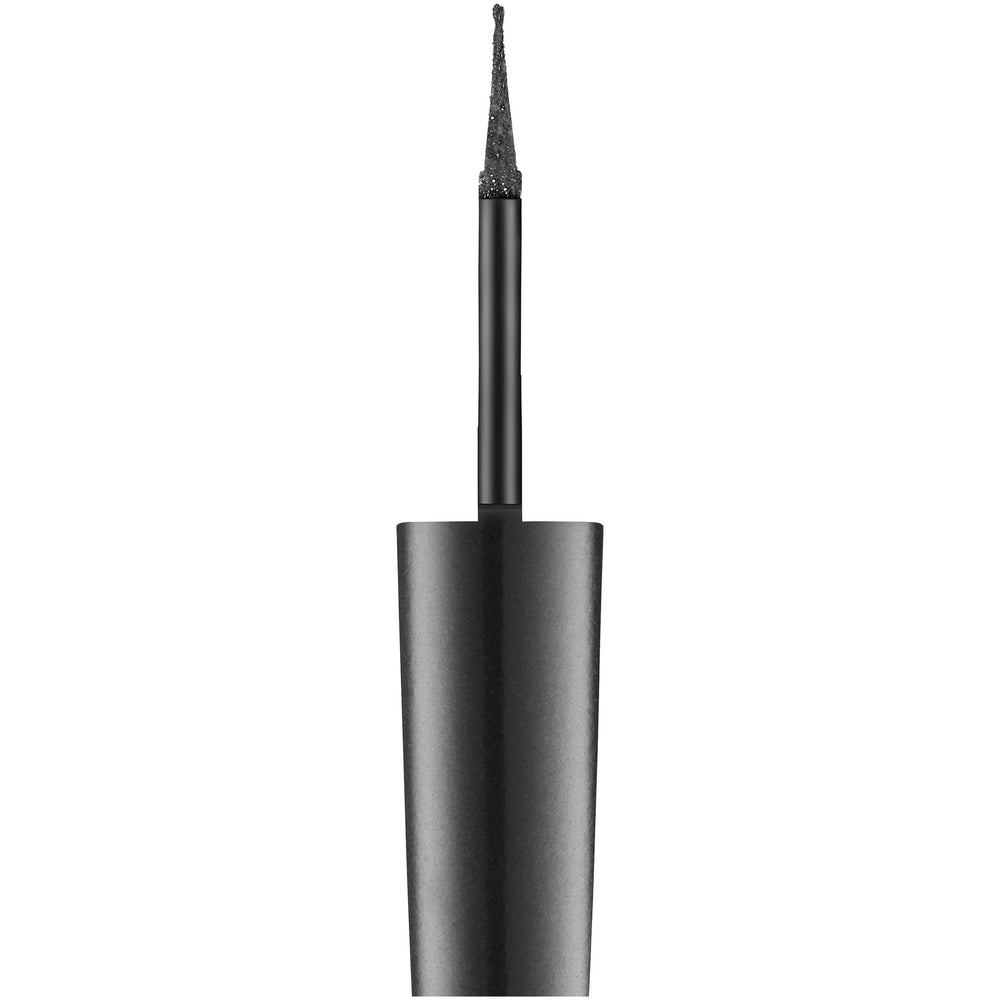 Maybelline Master Precise Ink Metallic, fórmula apta para ojos sensibles y usuarios de lentes.