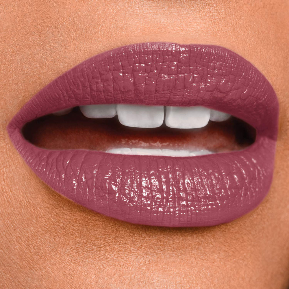 Aplicación en dos pasos de Maybelline Super Stay 24, resultado uniforme y cómodo